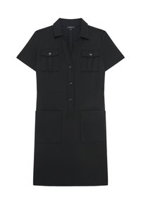 Schwarzes Shirtkleid aus weichem Stoff, mit durchgehender Knopfleiste, kurzen Ärmeln, zwei Brusttaschen und zwei großen Seitentaschen.