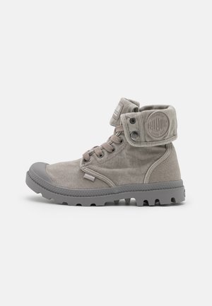 Palladium BAGGY - Veterboots - titanium/high rise