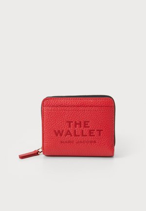 MARC JACOBS THE MINI COMPACT WALLET - Punge - true red