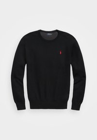 Svart stickad tröja med klassisk rund halsringning, ribbade mudd- och nederkanter, samt en liten röd broderad logotyp på vänstra bröstet.