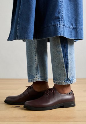 IMAN - Stringate - burgundy