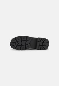 Even&Odd Wide Fit Botki