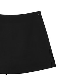 Gonna nera con una trama di tessuto liscia, dotata di chiusura con zip laterale e due spacchi laterali per un movimento maggiore. Design semplice e elegante.