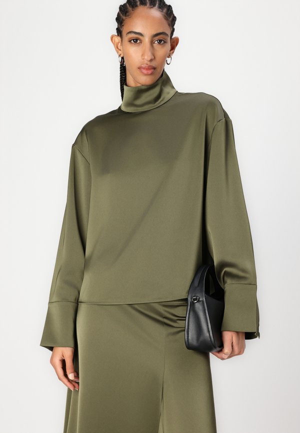 FRANCISCA - Long sleeved top - olive night3