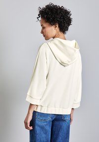 Street One SILK-LOOK - Zip-up sweatshirt - weiß