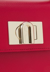 Furla MINI TOP HANDLE - Håndtasker - rosso veneziano