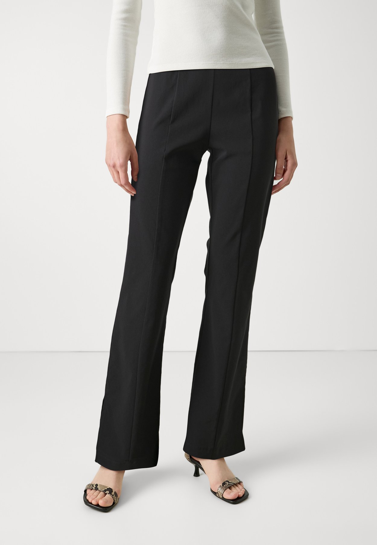 ONLFIONA FLARED SLIT PANT