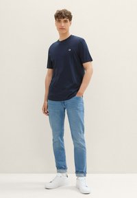 TOM TAILOR DENIM ROUNDED HEM - T-shirt basic - navy
