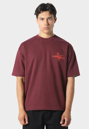 LA PEGAUS CHEVRON - T-shirts print - deep maroon