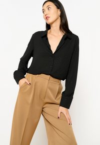 LolaLiza WITH RHINESTONES - Camicia - black
