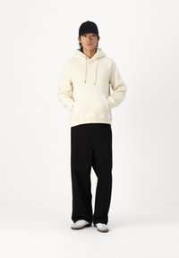 Only & Sons ONSEMILIO HOODIE UNISEX - Suéter de forro polar - antique white