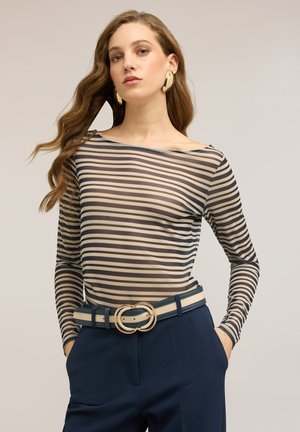 - Bluzka z długim rękawem