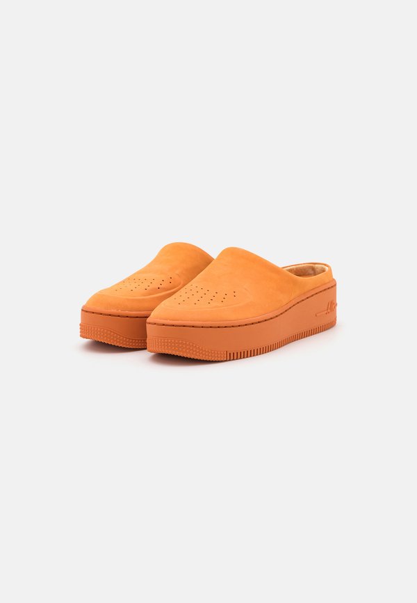 W AF1 LVR - Mules - cinder orange2