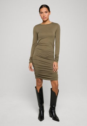 NMAPRIL ROUCHING - Etuikleid - olive