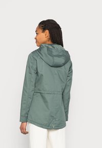 ONLY ONLLORCA  - Parca - balsam green
