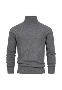 Pull en col roulé gris en tissu doux et texturé. Doté de poignets et d'un ourlet côtelés, avec un petit accent en cuir sur le côté.