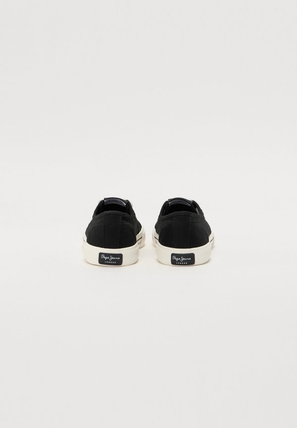 BRADY BASIC - Trainers2