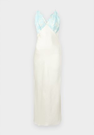 Μακρύ λευκό σατέν φόρεμα με γαλάζιο δαντελένιο μπλε μπούστο σε σχήμα V και λεπτές τιράντες.