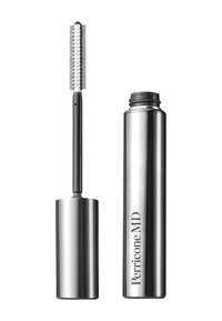 Metallisch silberner Mascara-Tubus mit einem schwarzen Griff und einer kammähnlichen Bürste. Das Design ist elegant, glatt und modern.