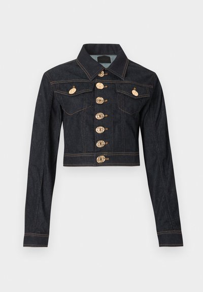 Σκοτεινό μπλε κοντό denim μπουφάν με χρυσά διακοσμητικά κουμπιά, δύο θήκες με καπάκι στο στήθος, μακριά μανίκια και ραφές σε αντίθεση.