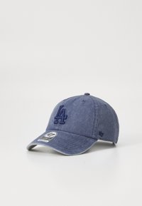 Mørkeblå baseballcap med broderet "LA" logo på fronten, vinkelret til at vise den buede skygge og sideetiketten.