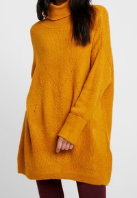Object Trui - brown