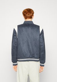 Puma Bomberjacka - dark blue