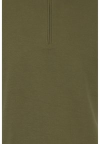 Casual Friday CFTHEIS - Jednoduché tričko - burnt olive