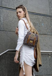 Karactermania HARRY POTTER PRIDE QUEST - Mochila - marrón