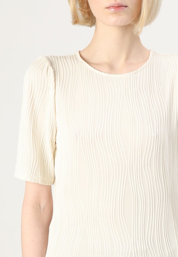VINIRA O NECK PUFF - Basic T-shirt - birch2