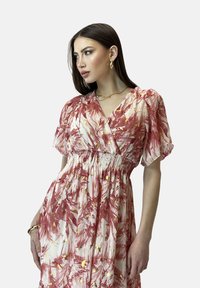 Elara Robe longue - rosa