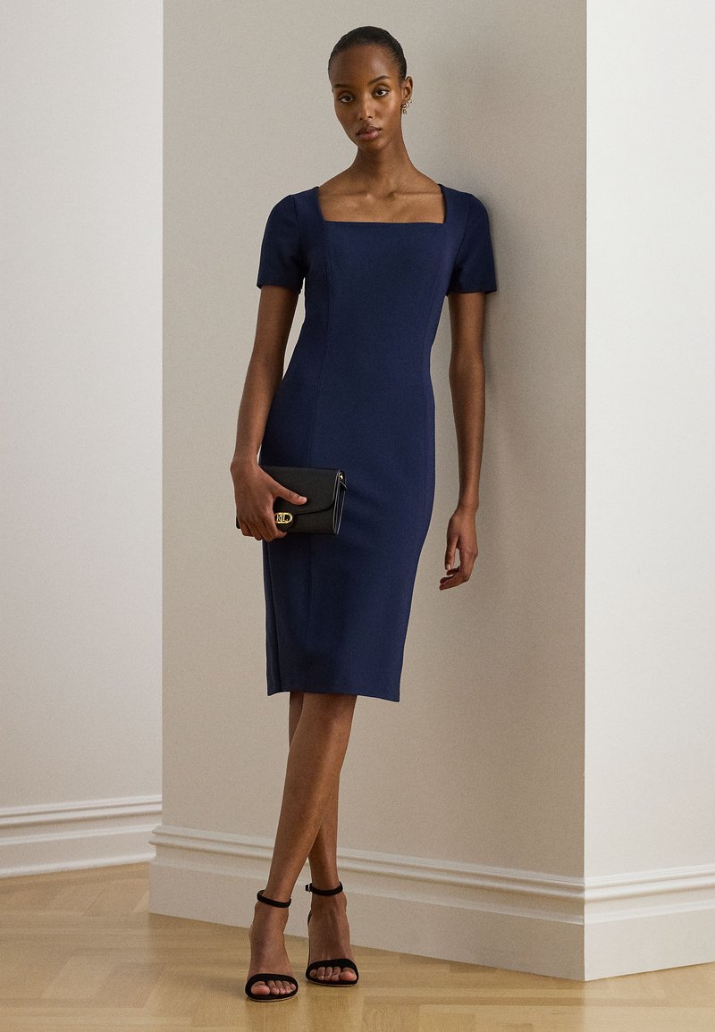 Lauren Ralph Lauren FAILLE SHORT-SLEEVE COCKTAIL DRESS - Shift dress - refined navy/dark blue - Zalando.ie Lauren Ralph Lauren FAILLE SHORT-SLEEVE COCKTAIL DRESS - Shift dress - refined navy/dark blue - Zalando.ie