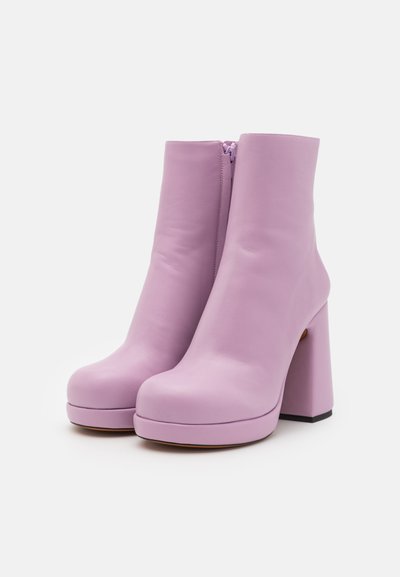 Proenza Schouler FORMA PLATFORM BOOTS - Botki na platformie