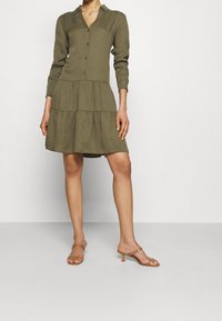 Esprit Vardagsklänning - khaki
