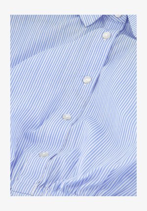 Lichtblauw en wit gestreept shirt met een kraag, voorzien van witte knopen en eenGathered zoom langs de onderrand.