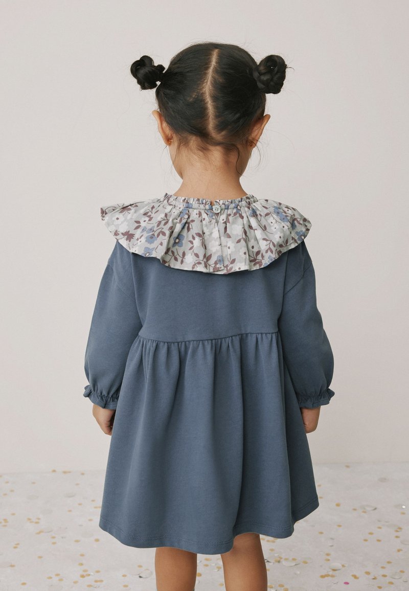 Robe Chambray Bleu Fille à Volants | 2 à 16 ans | La Faute à Voltaire