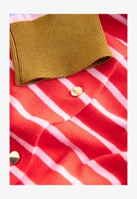 Unselected, red multi stripe