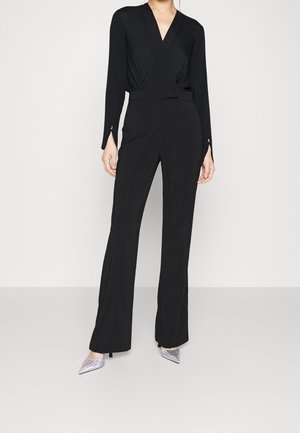 Mono - black
