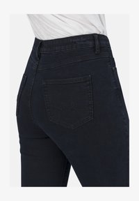 Unausgewählt, dark blue