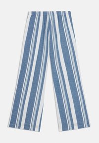 Pantaloni a gamba larga blu e bianchi a righe con cintura elastica, realizzati in tessuto morbido, caratterizzati da righe verticali di diverse larghezze.