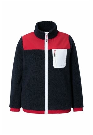 Fleece-Jacke mit hohem Kragen, navyblauem Körper, roten Schultern, weißen Reißverschluss und einer weißen Brusttasche. Mit elastischen Bündchen und Saum.