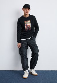 Jordan CHIMNEY CREW - Langarmshirt - black