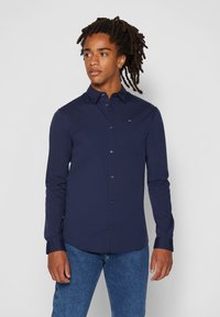 Tommy Jeans - ORIGINAL STRETCH SHIRT - Pluus - black iris Väikepilt 1