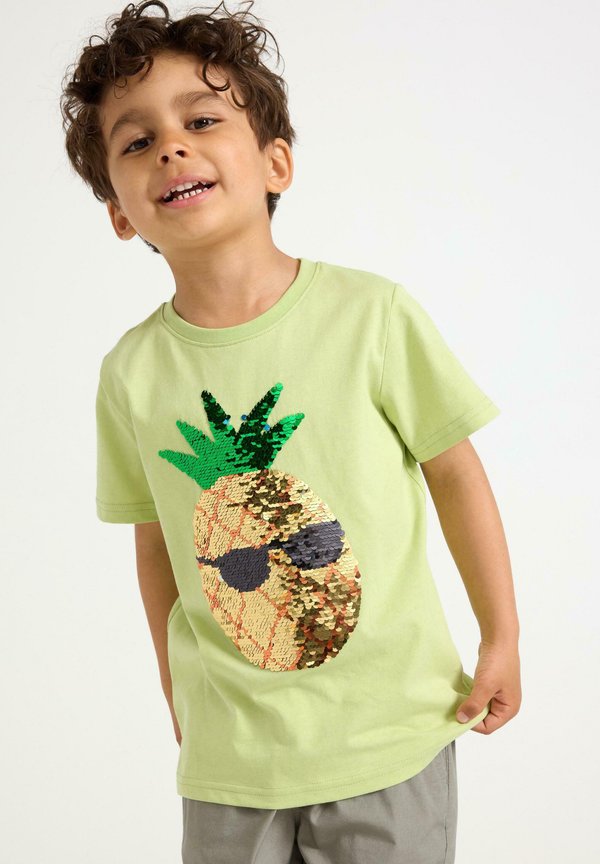 SHORT SLEEVED - T-Shirt print