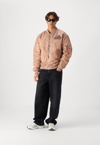 Alpha Industries - Kurtka Bomber