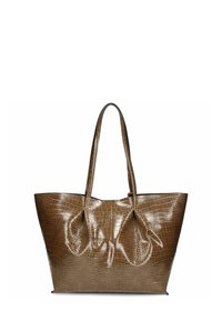 Bruine nep krokodillenleren totebag, grote driehoekige vorm, gladde glanzende textuur, met twee lange handvatten en subtiele details.