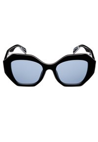 Mustat ylisuuret aurinkolasit, joissa on geometrinen kehys ja sinisensävyiset linssit, joissa on kiiltävä pinta ja korostuneet kulmikkaat reunat.