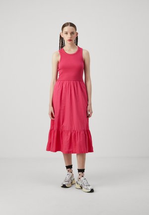MIDI DRESS - Vapaa-ajan mekko - pink hibiscus