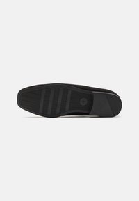 Pier One Mocasines elegantes - black