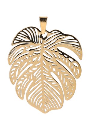 Arany medál, amely Monstera levél alakú, finom kivágásokkal és egy téglalap alakú akasztóval lánchoz.
